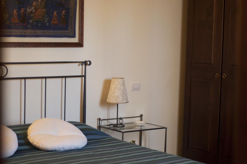 B&B Corte Barocca Λέτσε Δωμάτιο φωτογραφία