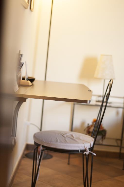 B&B Corte Barocca Λέτσε Δωμάτιο φωτογραφία